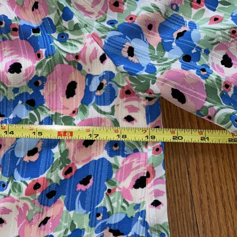 Vibrant Floral Blouse in Blue, Pink, and White - Picture 9 of 12